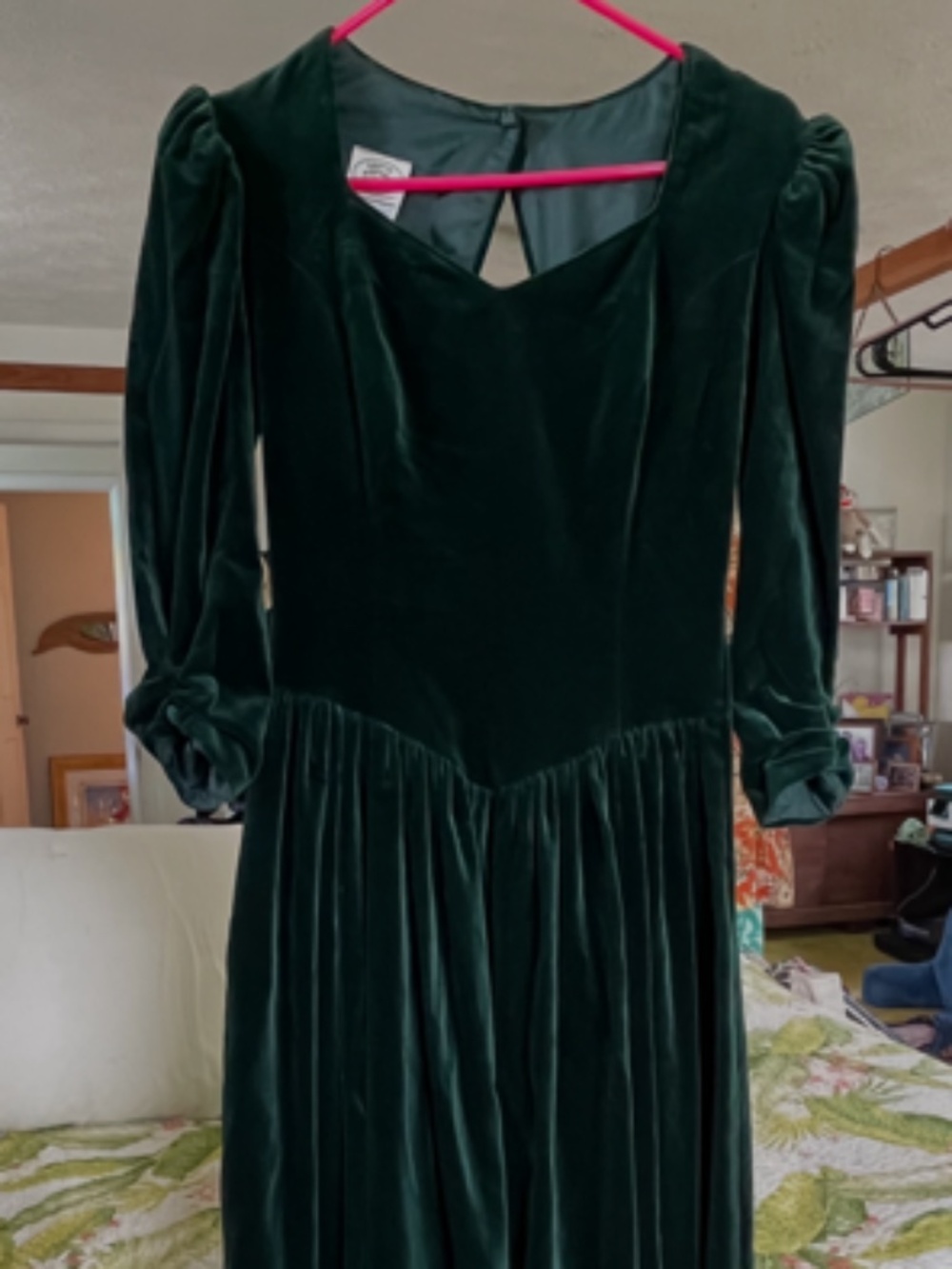Laura Ashley Vintage Velvet Green Sweetheart Midi Dress, size USA 8
